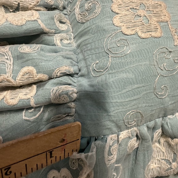 VTG Set of Two Floral Lace Square Decorative Throw Pillow White-Blue 13”x13” - Picture 5 of 11